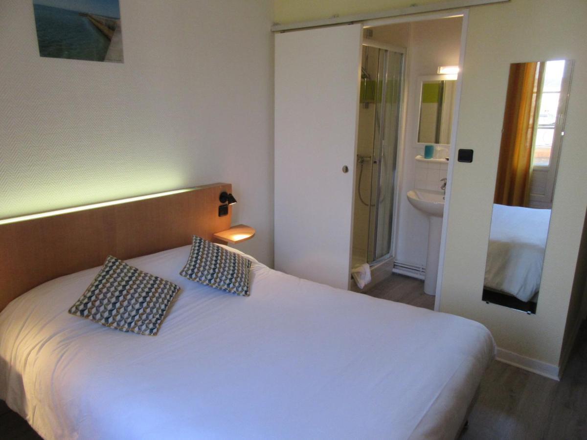 Contact Hotel De France Сент Екстериор снимка